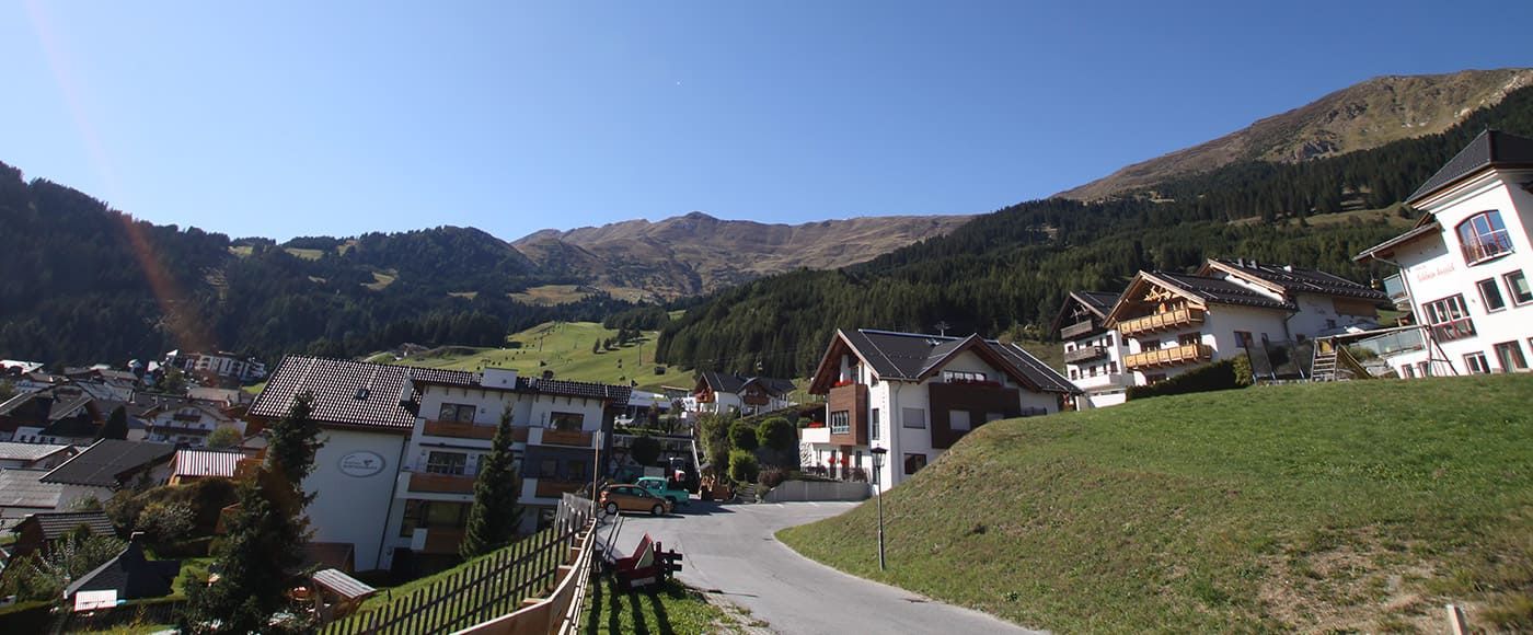 Aussicht vom Haus Apart Bergzeit